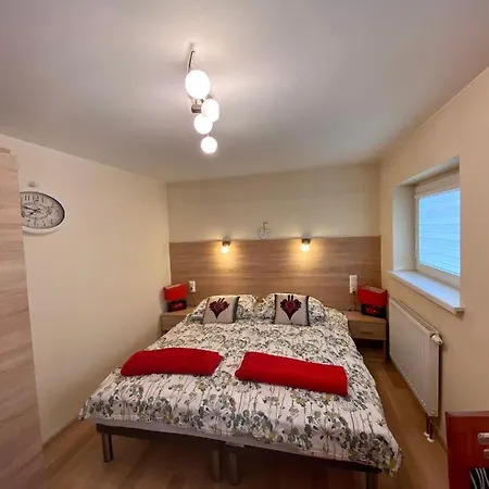 Osrodek Wczasowo-kolonijny Gron Bed and breakfast *