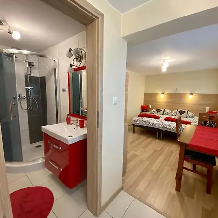 Bed & Breakfast Osrodek Wczasowo-kolonijny Gron