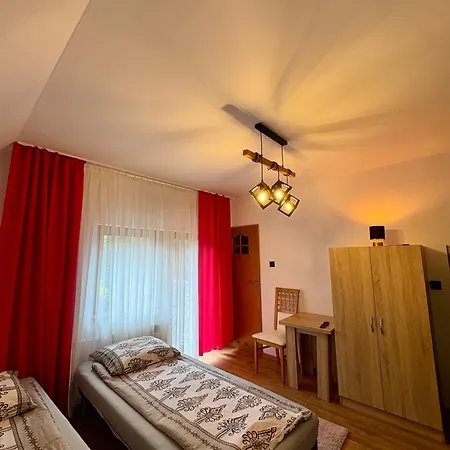 Osrodek Wczasowo-kolonijny Gron *