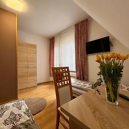 Bed & Breakfast Osrodek Wczasowo-kolonijny Gron